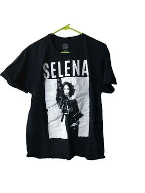SELENA QUINTANILLA OFFICIAL MERCHANDISE GRAPHIC T-SHIRT WOMENS LARGE